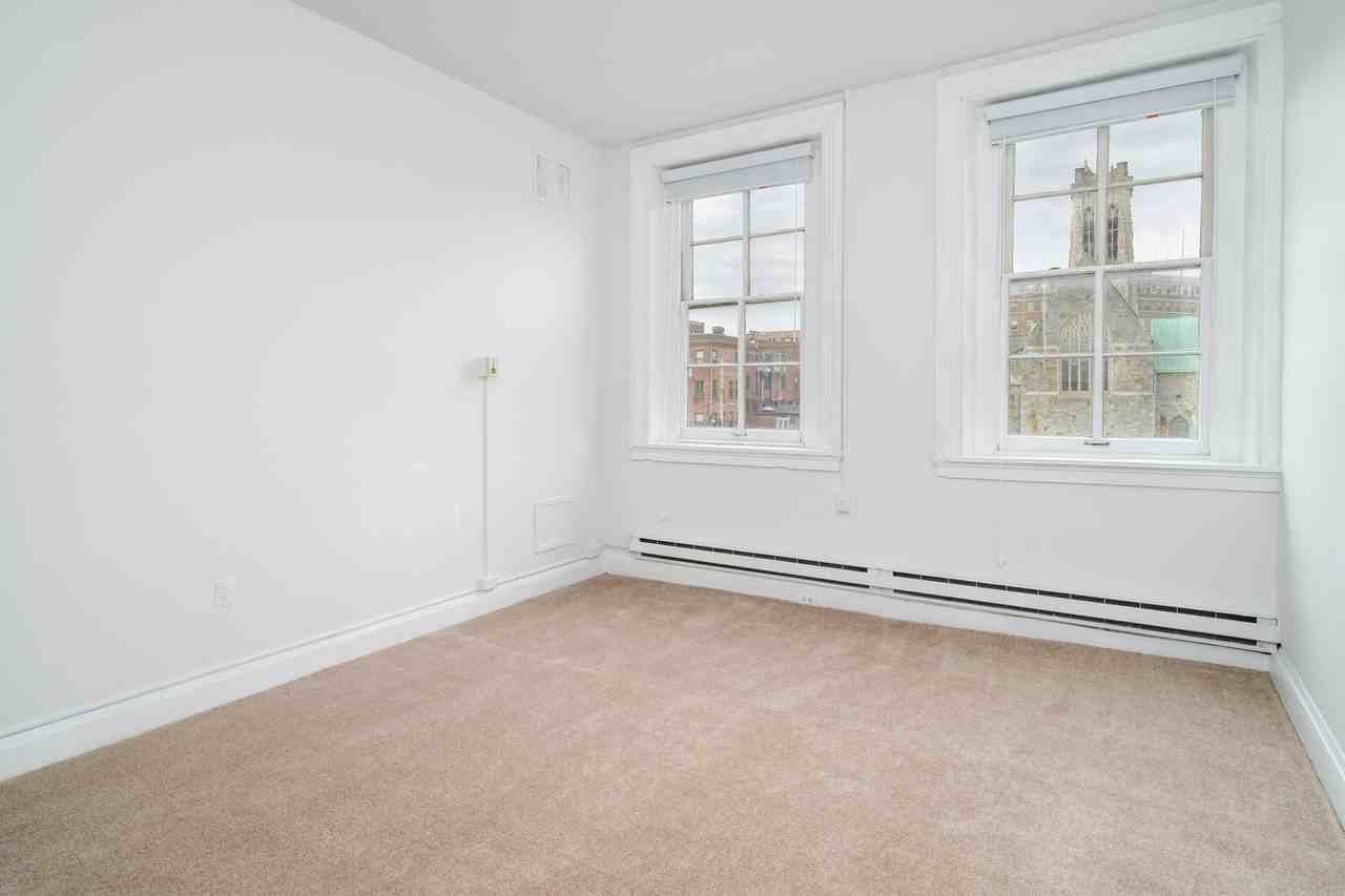 827 North Charles Street - Photo 5 of 9