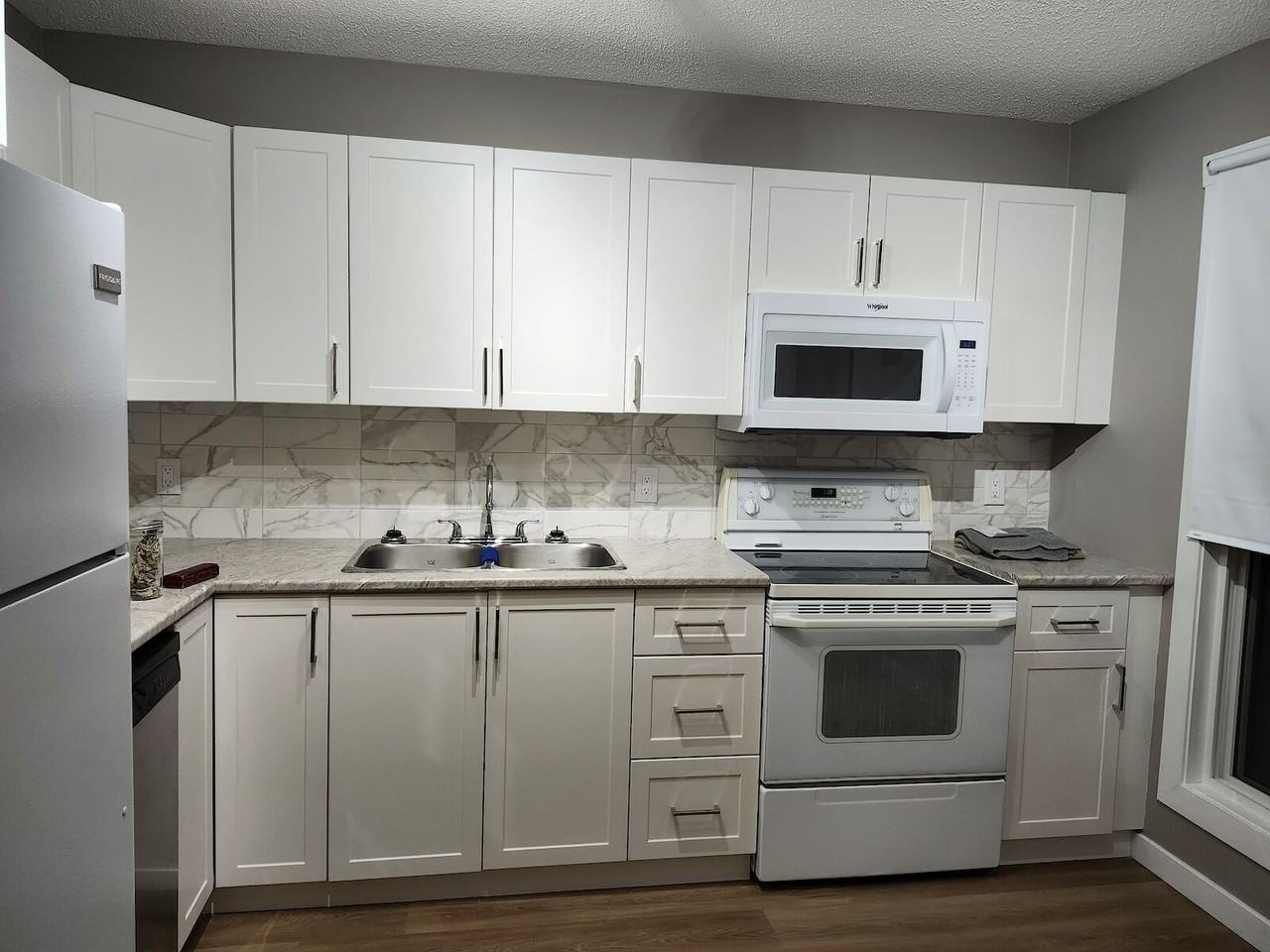 129 Grayling Cres - Photo 2 of 14
