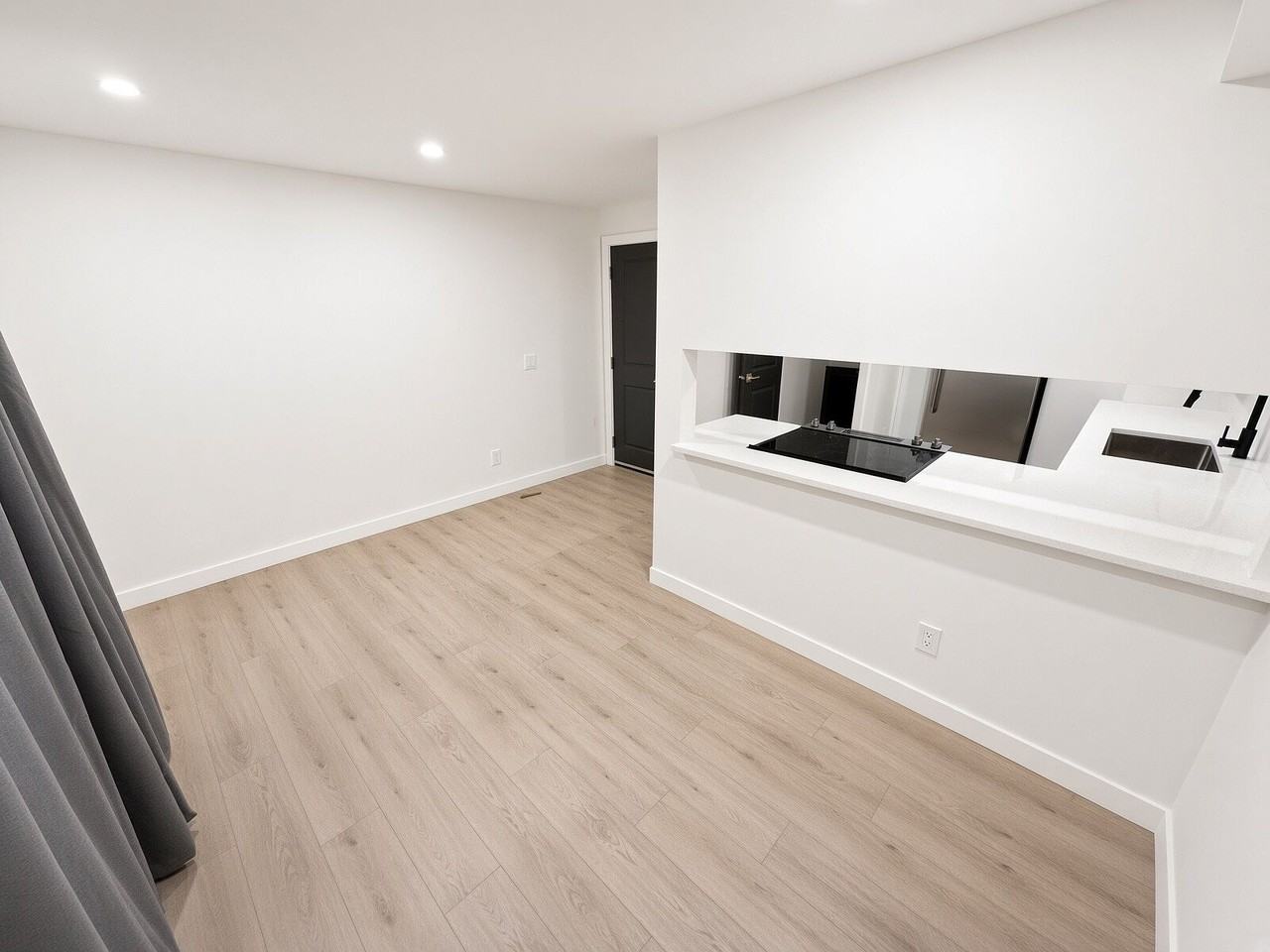 2727 Oakmoor Dr Sw - Photo 3 of 9