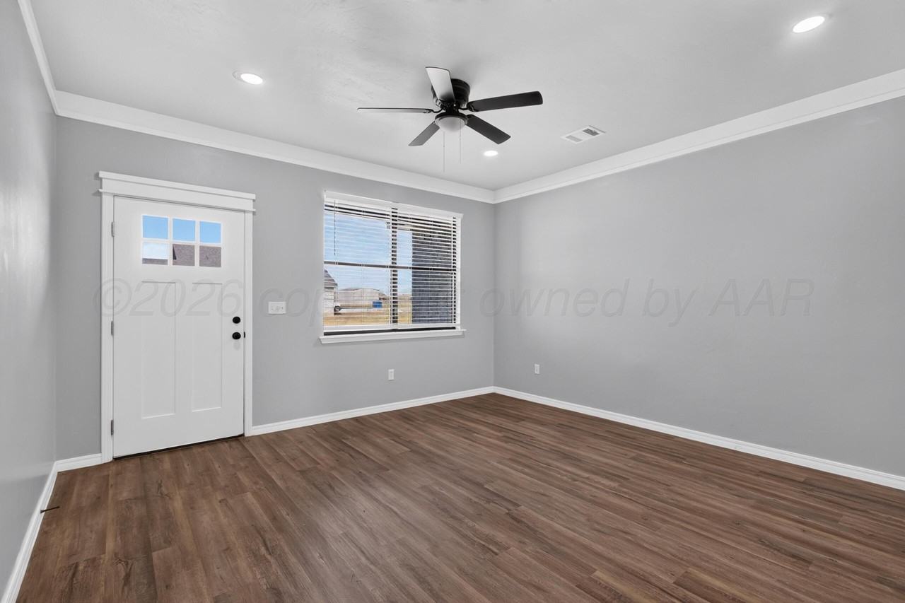 8853 Redbud Rd Unit B - Photo 3 of 16