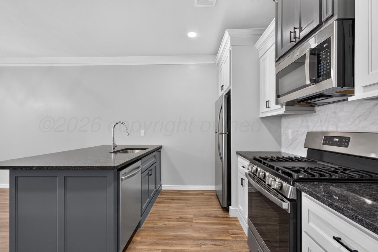 8853 Redbud Rd Unit B - Photo 7 of 16