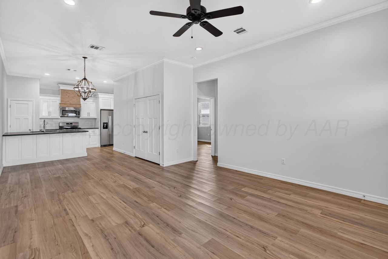 13825 PERIWINKLE UNIT B Drive - Photo 4 of 22