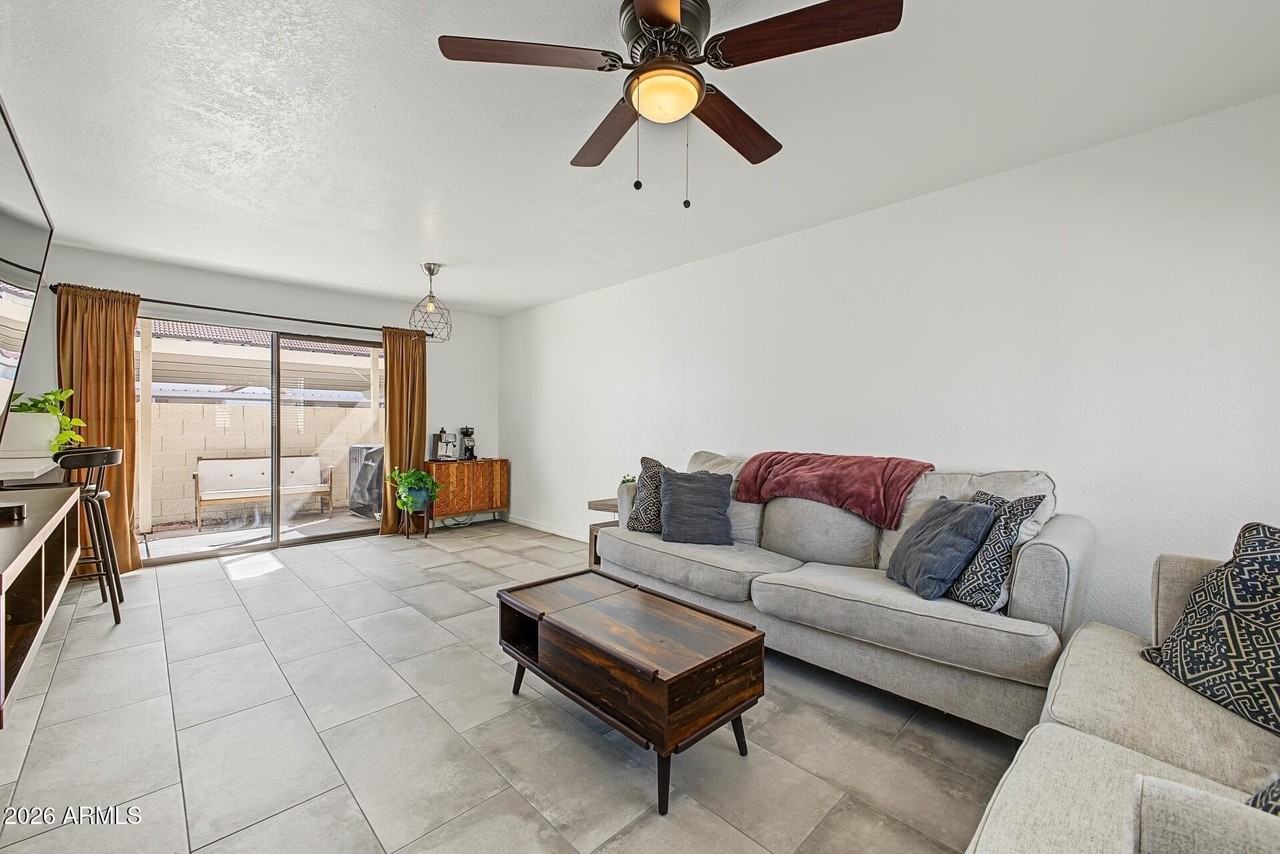 2940 N Oregon St #3 - Photo 4 of 31