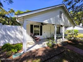 featured image of 1609 Madrid Ave