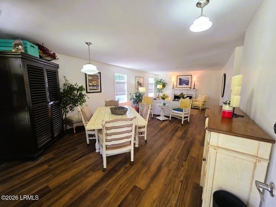 1609 Madrid Ave - Photo 3 of 48