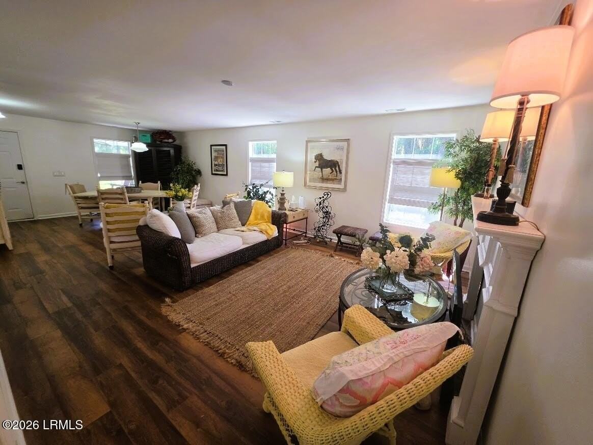 1609 Madrid Ave - Photo 4 of 48
