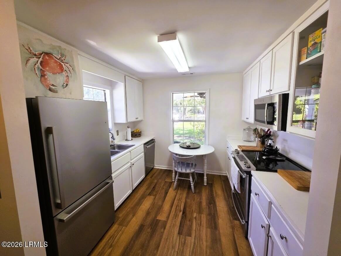 1609 Madrid Ave - Photo 5 of 48