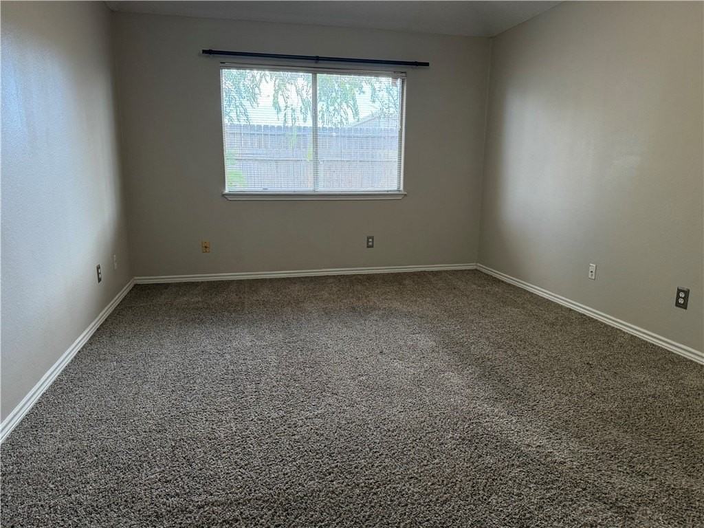 5318 Spring Brook Dr - Photo 7 of 8