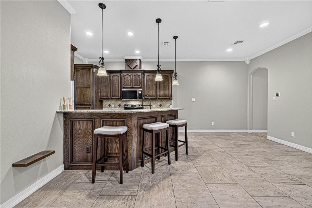 6934 Wooldridge Rd #G - Photo 4 of 34