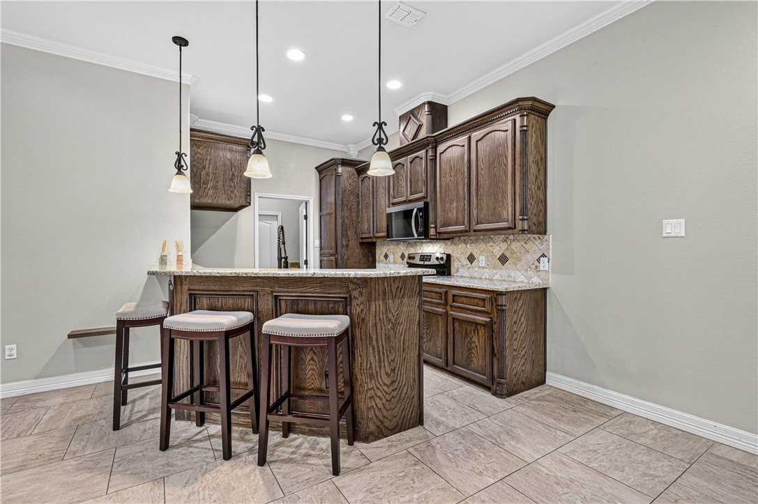 6934 Wooldridge Rd #G - Photo 5 of 34