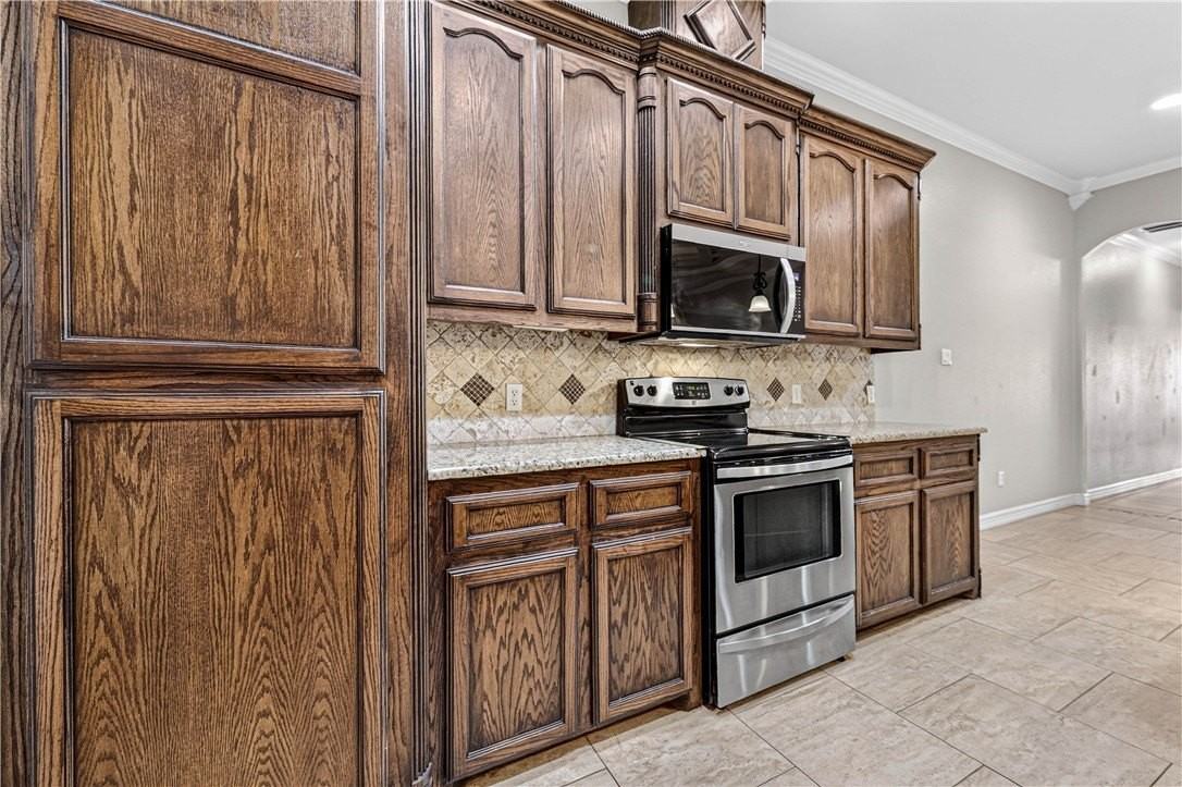 6934 Wooldridge Rd #G - Photo 7 of 34