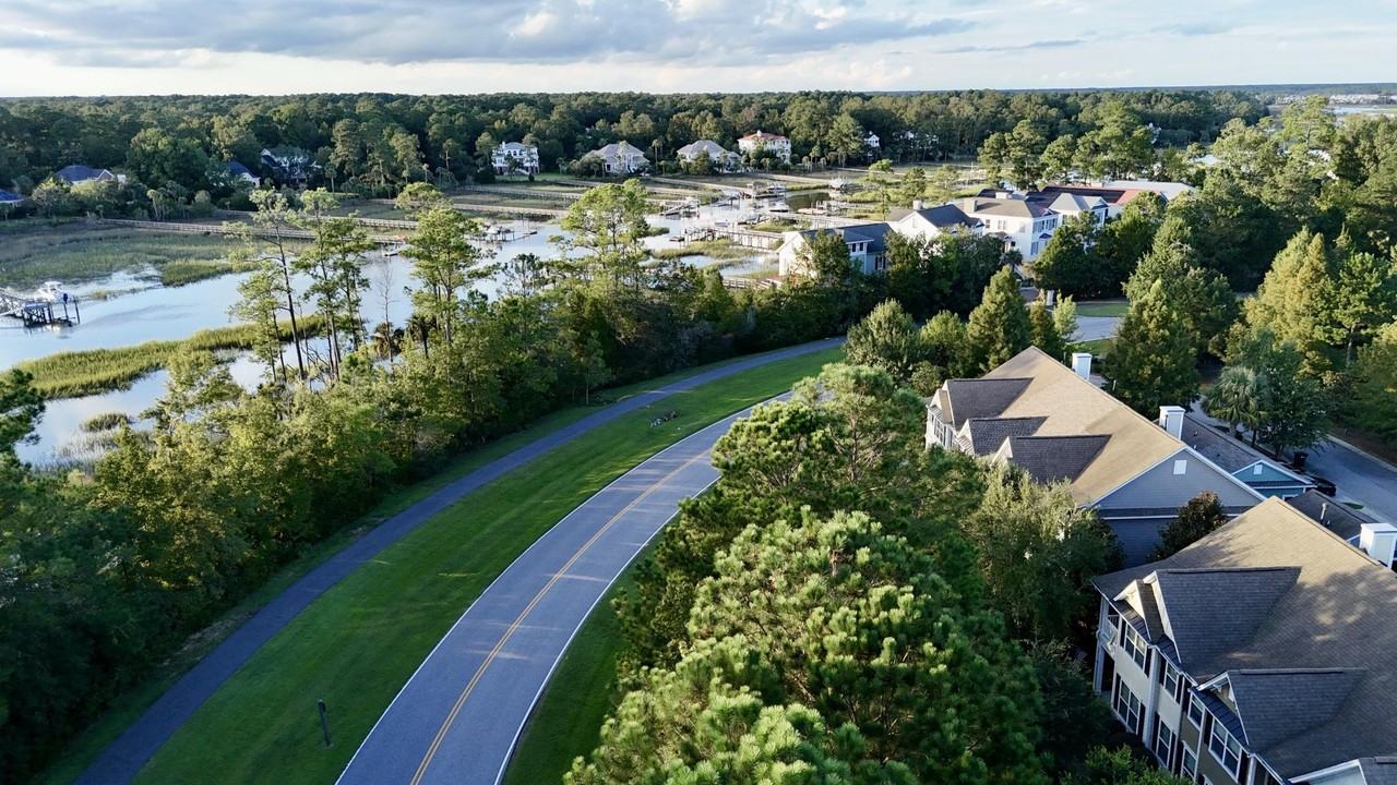 2108 Promenade Ct - Photo 4 of 50