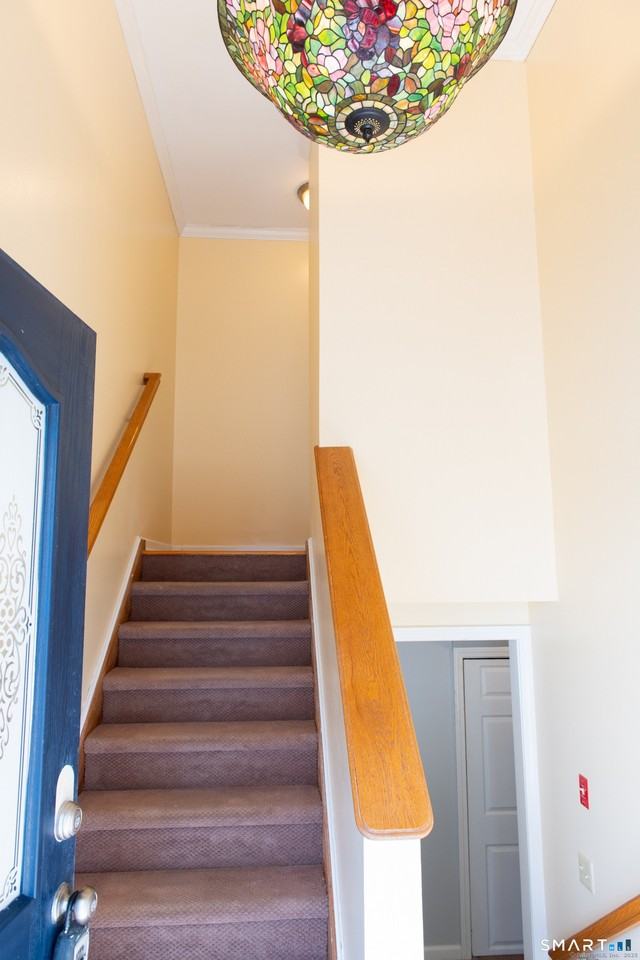 34 Center Ave - Photo 4 of 20