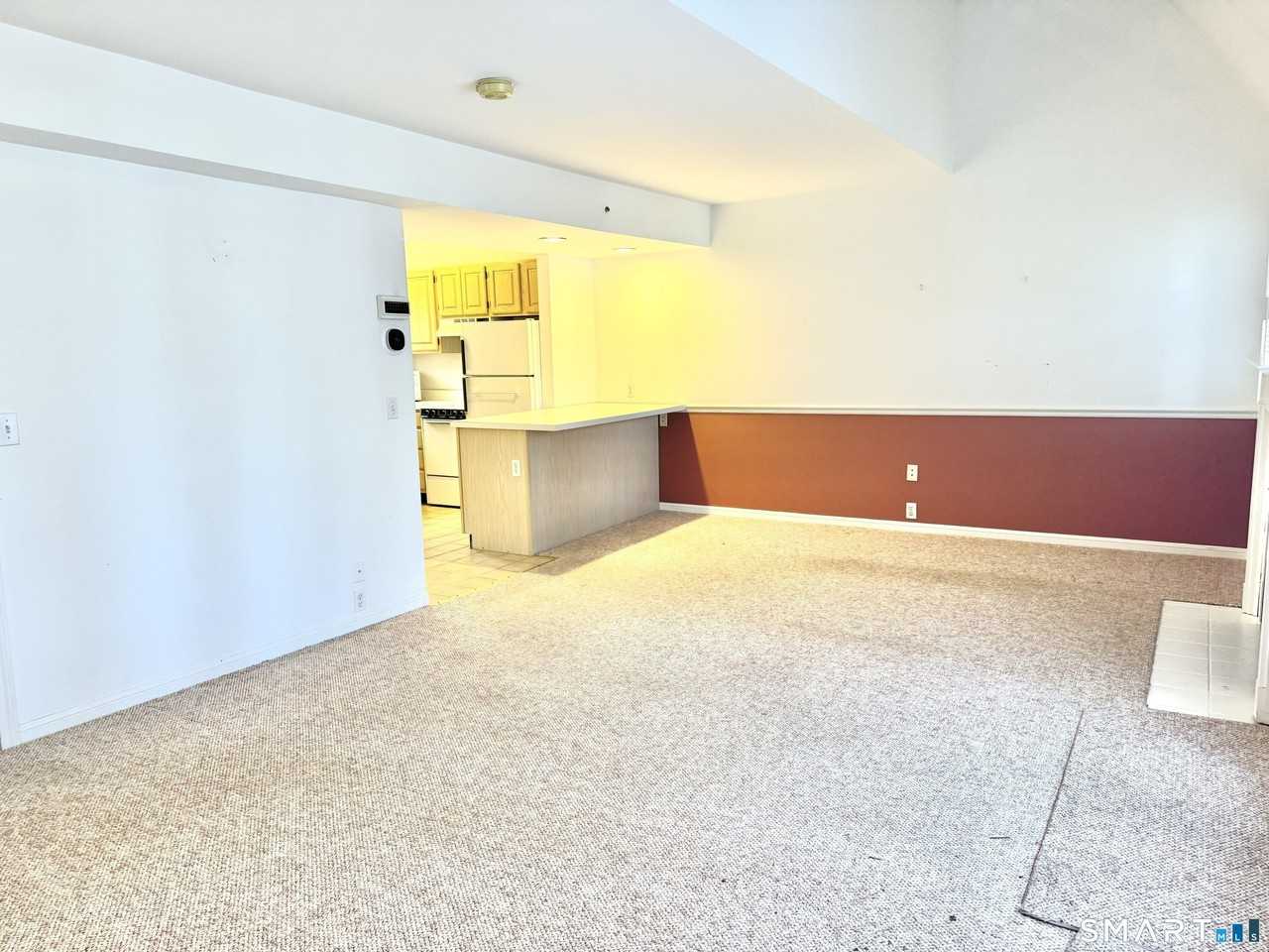 823 Old Pond Ln #823 - Photo 5 of 23