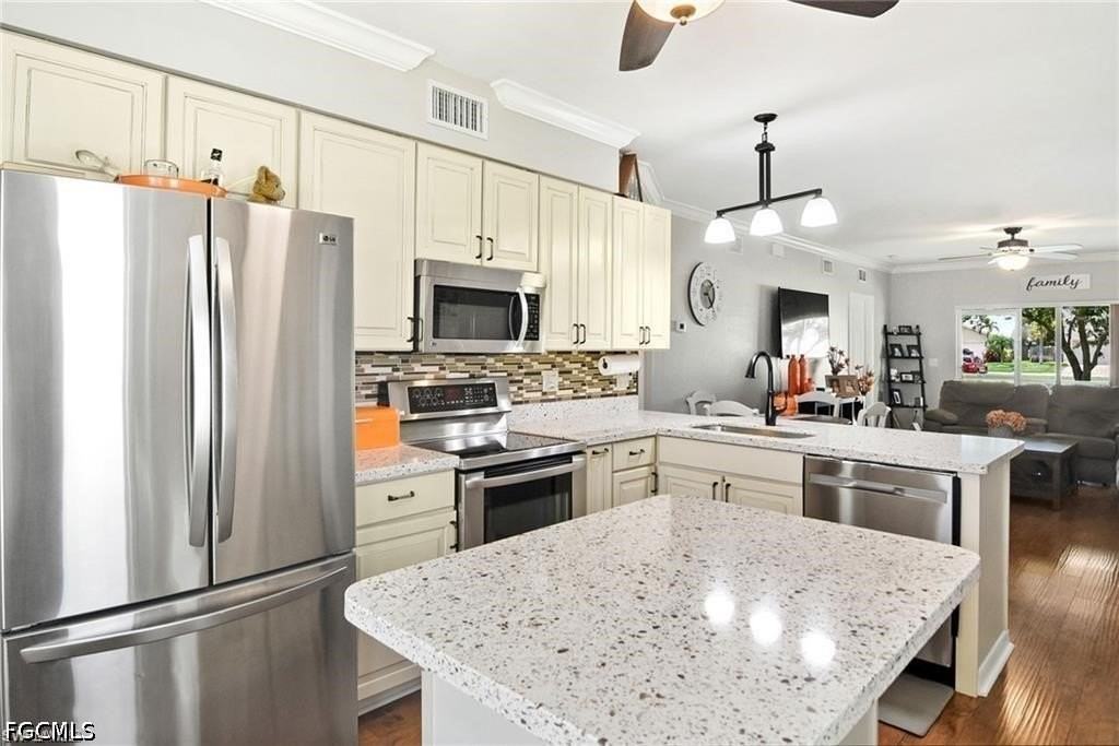 5308 Chiquita Blvd S - Photo 3 of 11