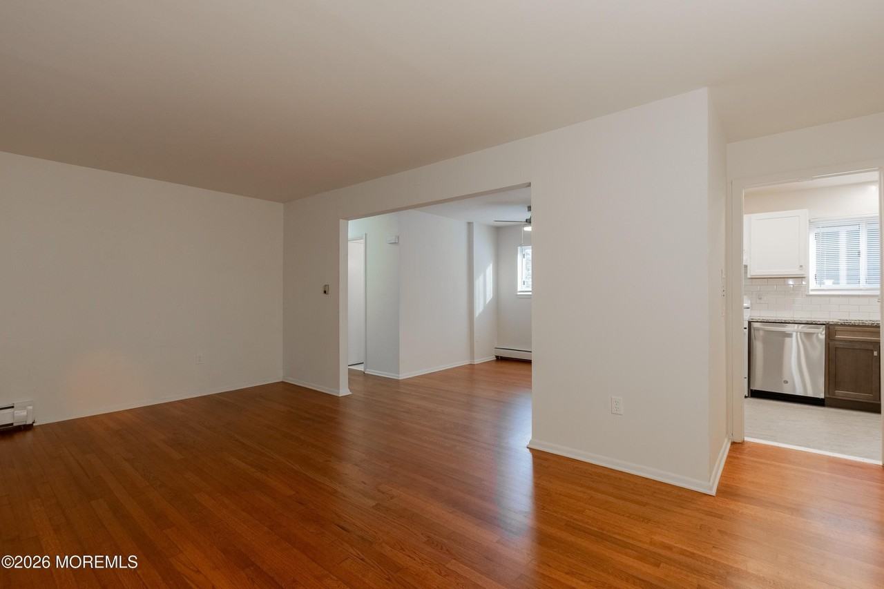 400 Sairs Ave - Photo 6 of 22