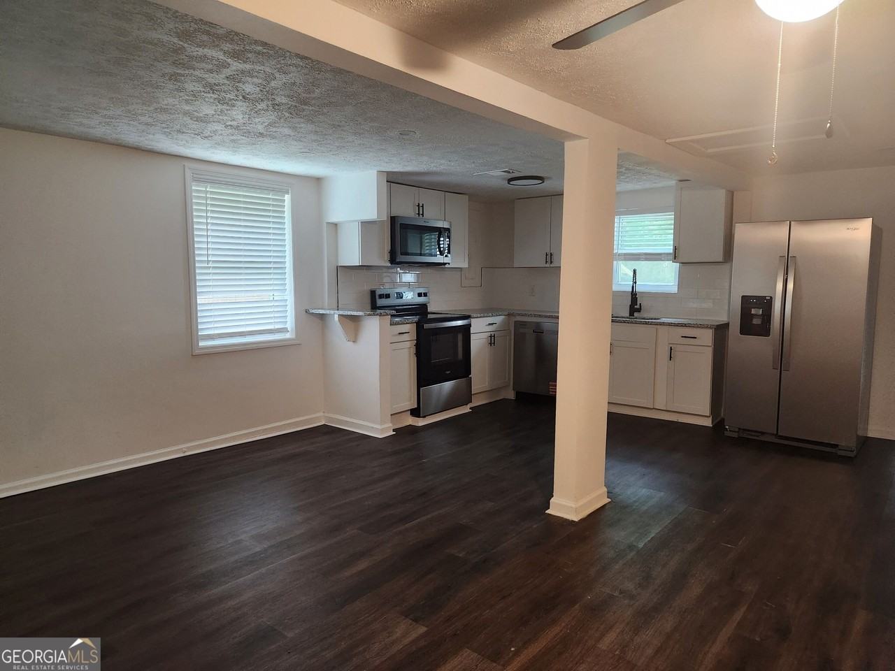 2871 Barbara Rd - Photo 3 of 25