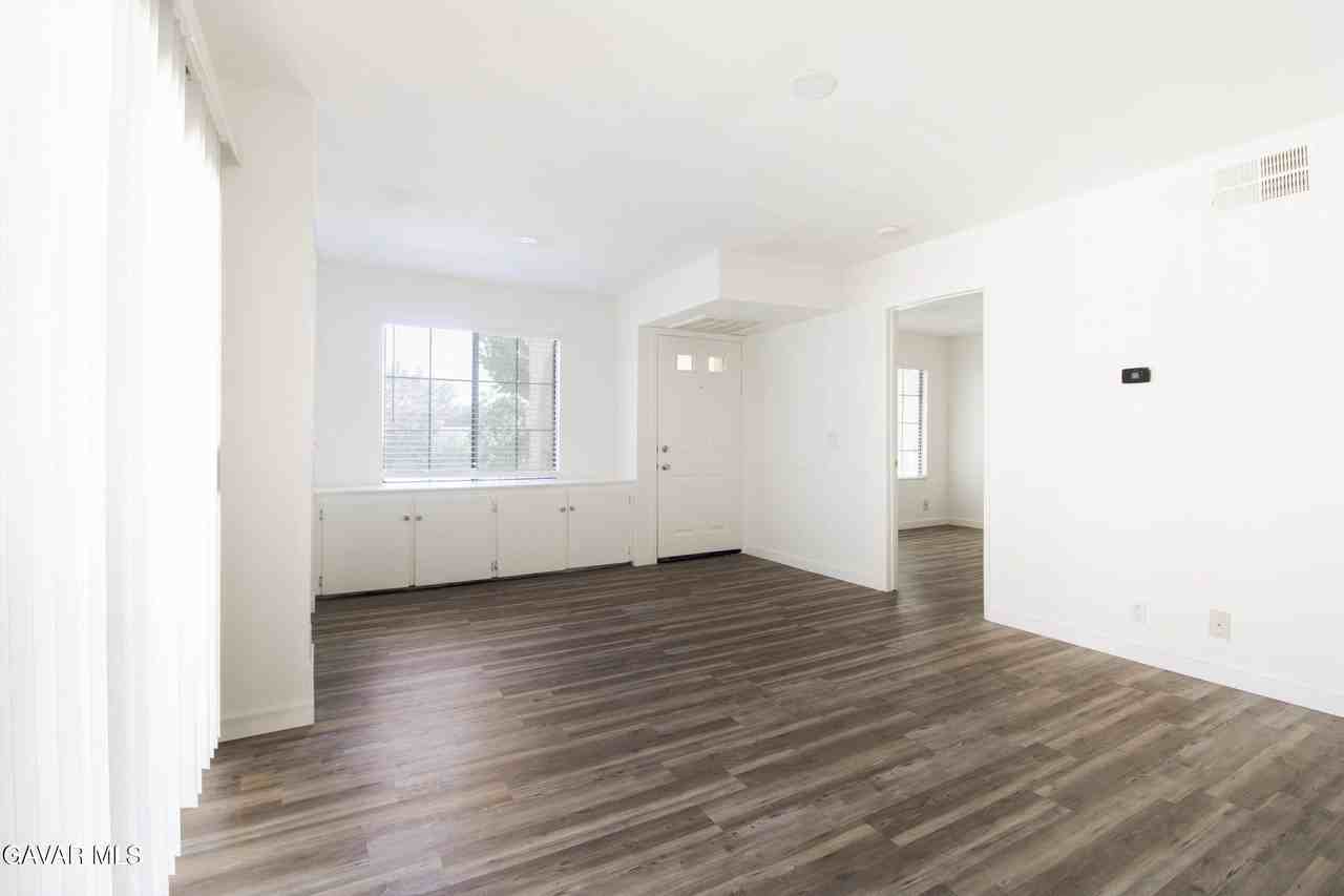 2554 Olive Dr #96 - Photo 2 of 8