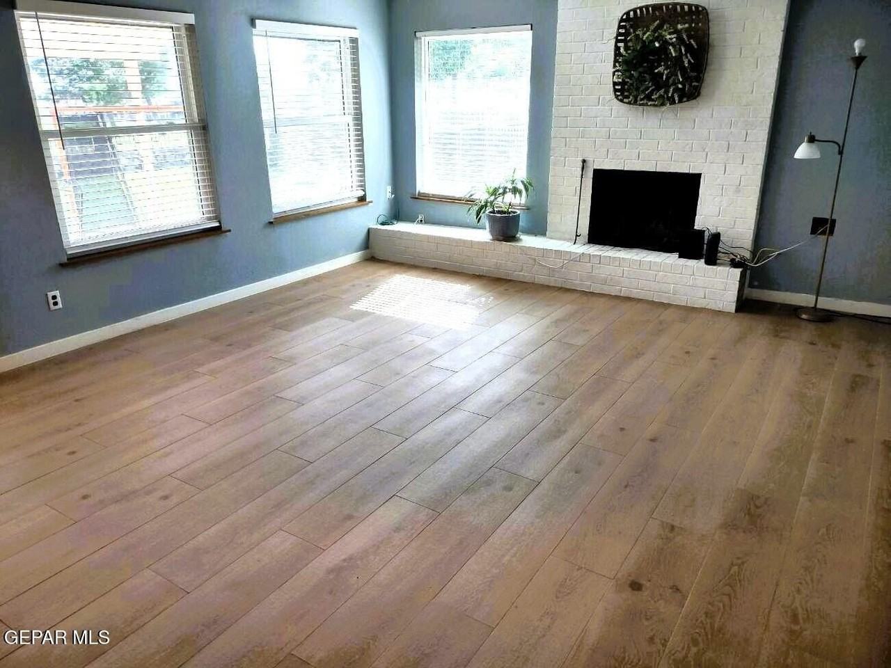 3610 Buxton Dr - Photo 5 of 36
