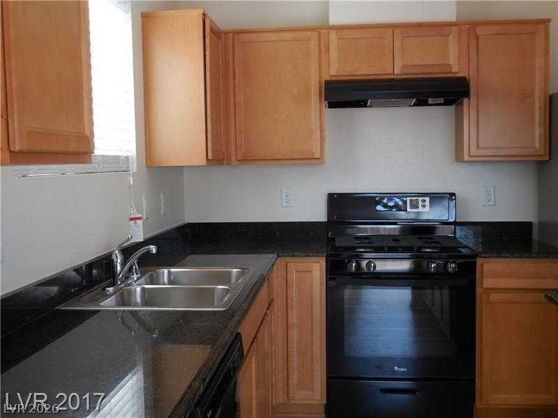 5514 S Riley St - Photo 3 of 10