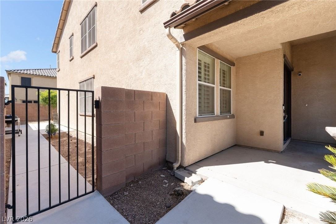 6221 Villa Emo St - Photo 2 of 29