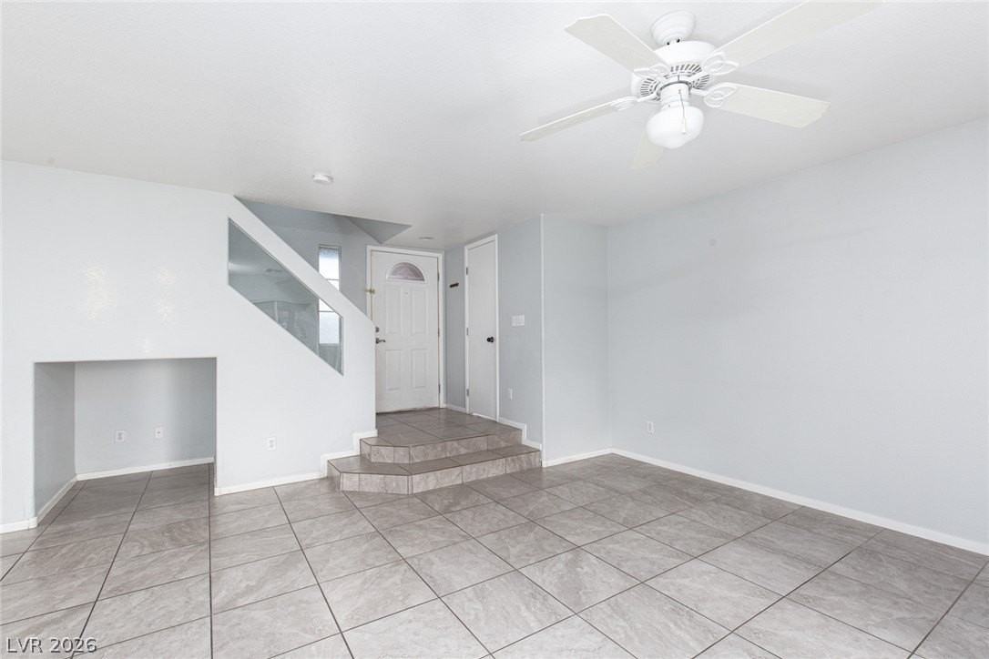 10272 Ghost Gum St - Photo 3 of 23
