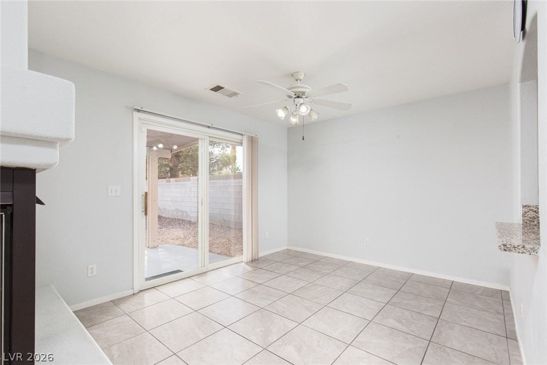 10272 Ghost Gum St - Photo 6 of 23