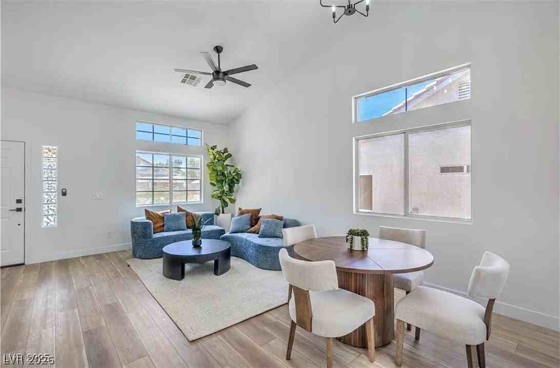 676 Pansy Pl - Photo 5 of 15
