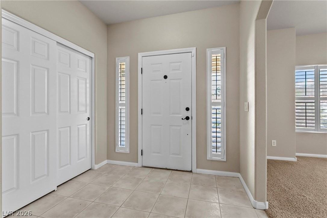 778 Fairway Dr - Photo 3 of 23