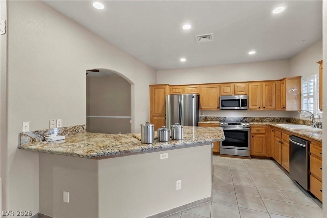 778 Fairway Dr - Photo 5 of 23