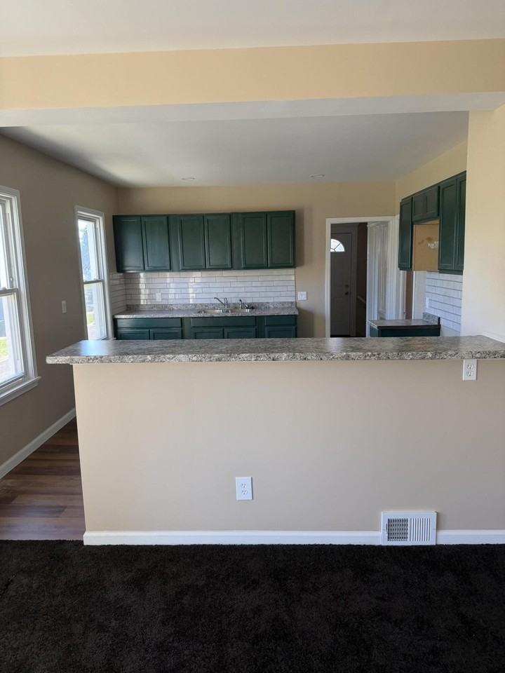 5205 Canton St - Photo 5 of 16