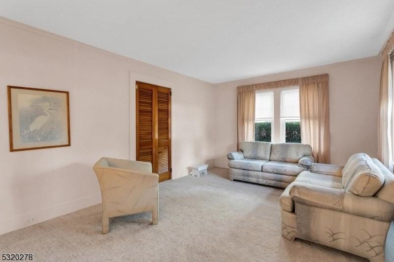 9 Brookside Ave - Photo 2 of 24