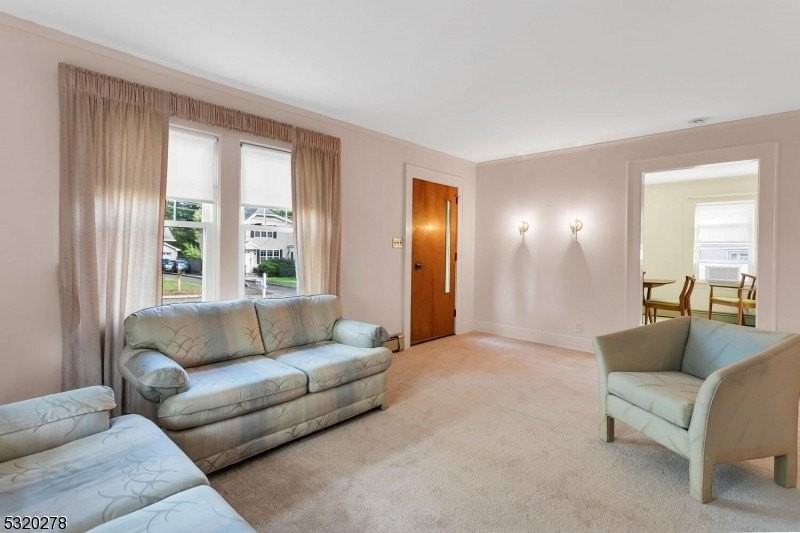 9 Brookside Ave - Photo 3 of 24