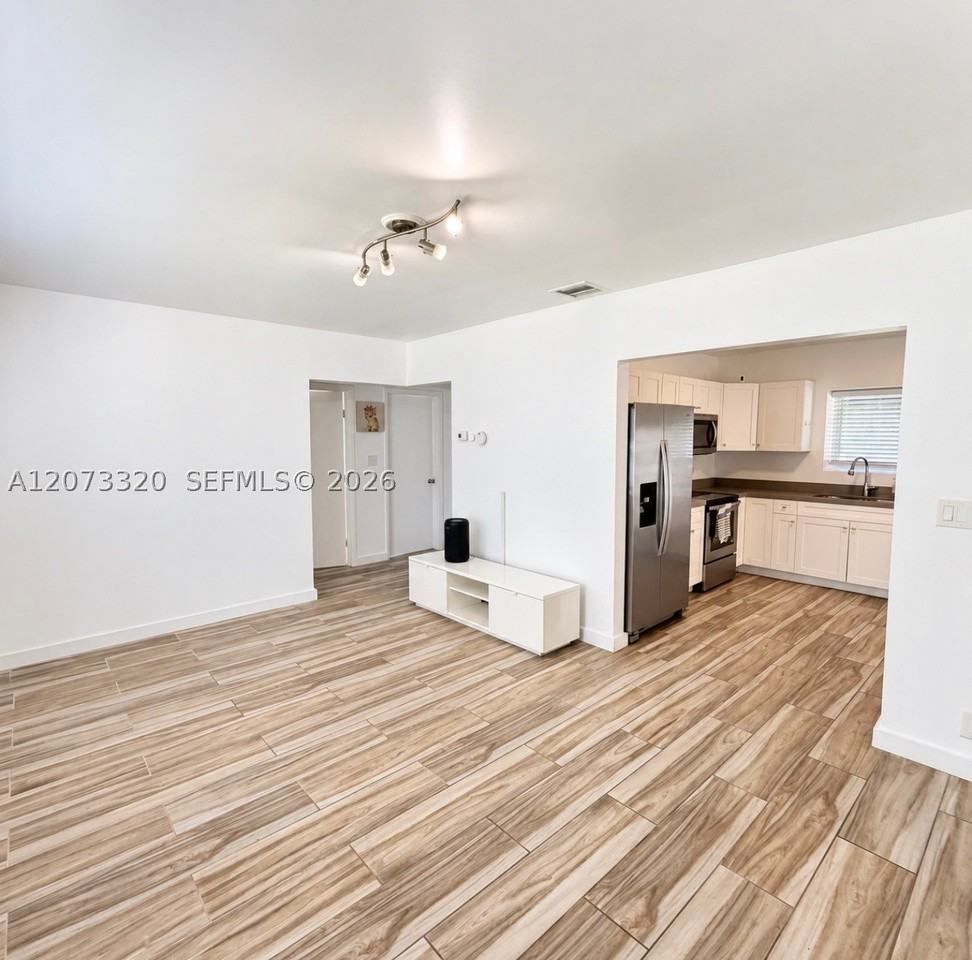 34 Allen Rd - Photo 3 of 10
