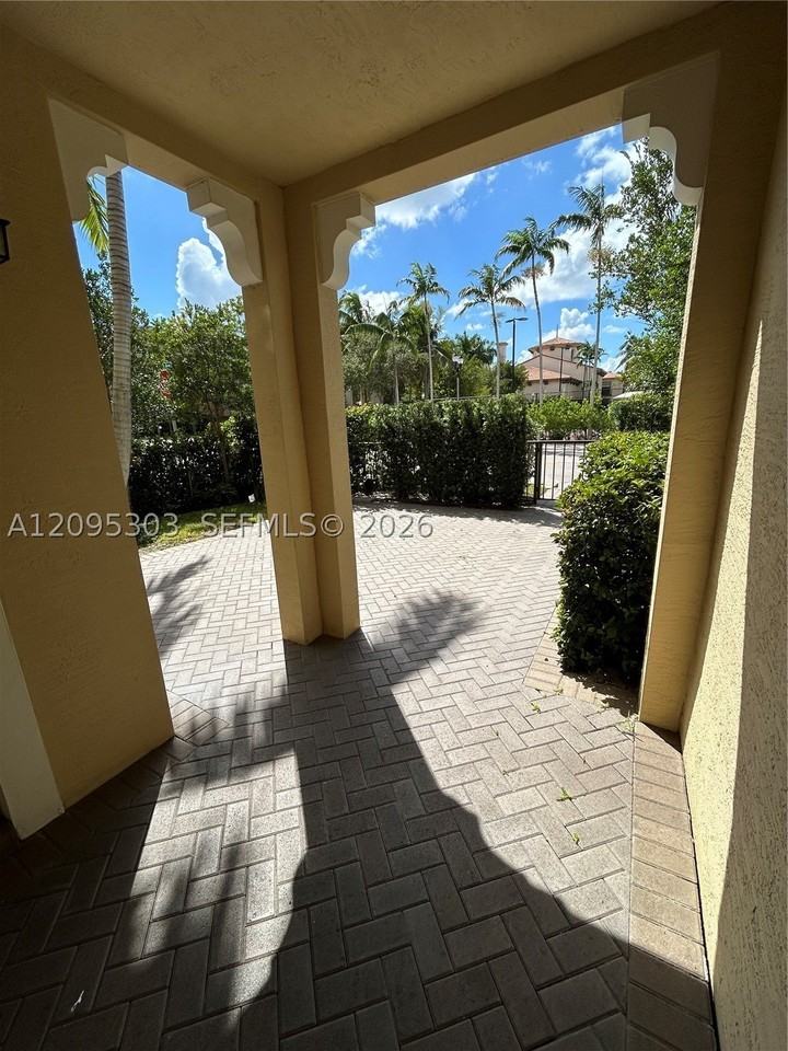 2979 Nw 124th Way - Photo 3 of 39