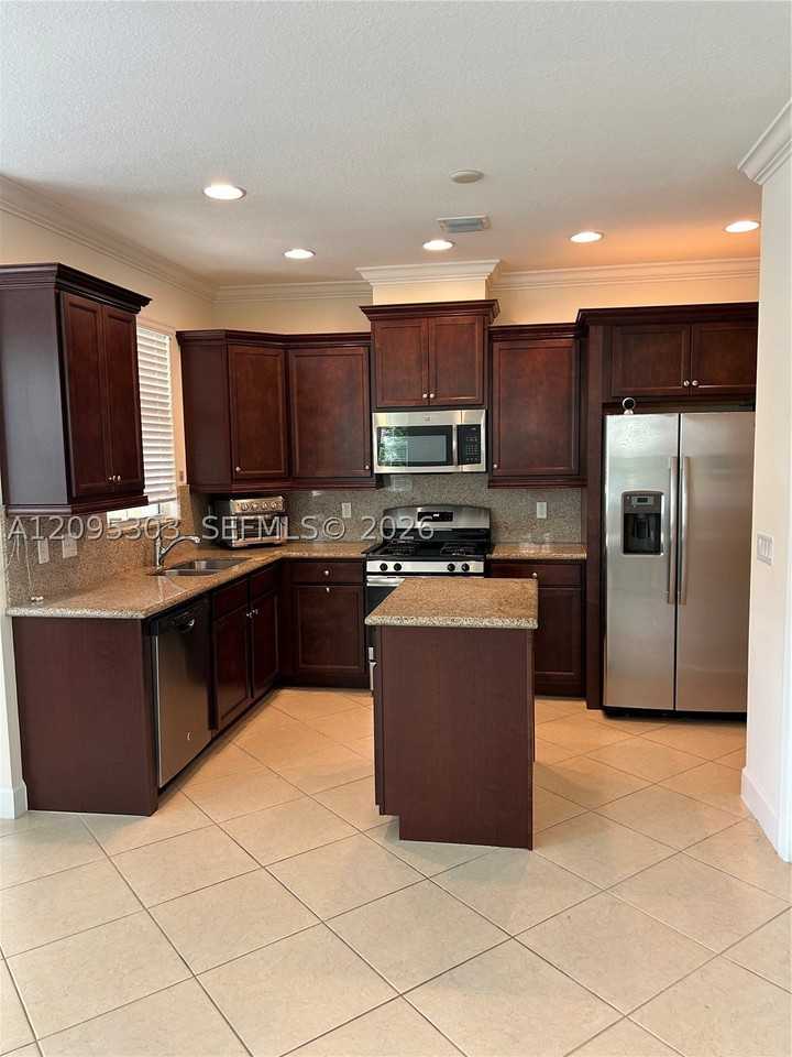 2979 Nw 124th Way - Photo 6 of 39