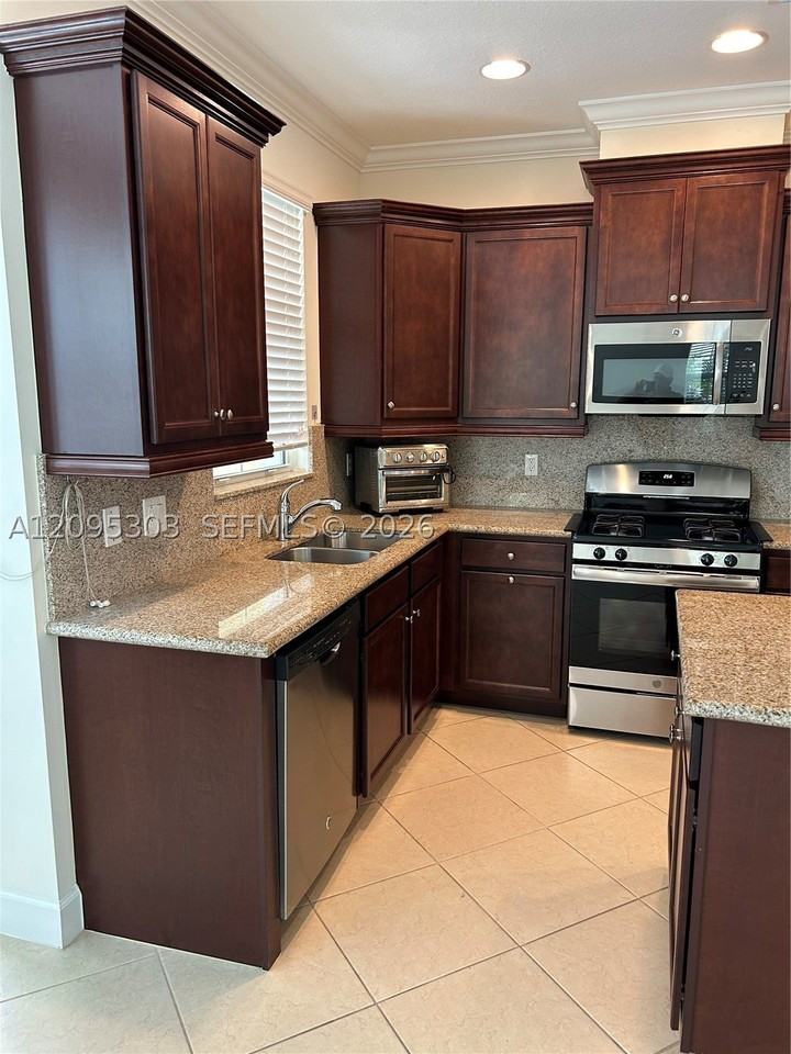 2979 Nw 124th Way - Photo 7 of 39