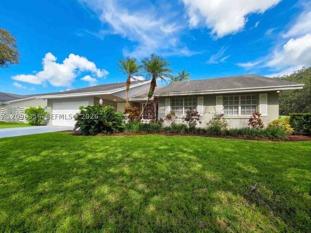 14863 Sw 152nd Pl - Photo 2 of 36
