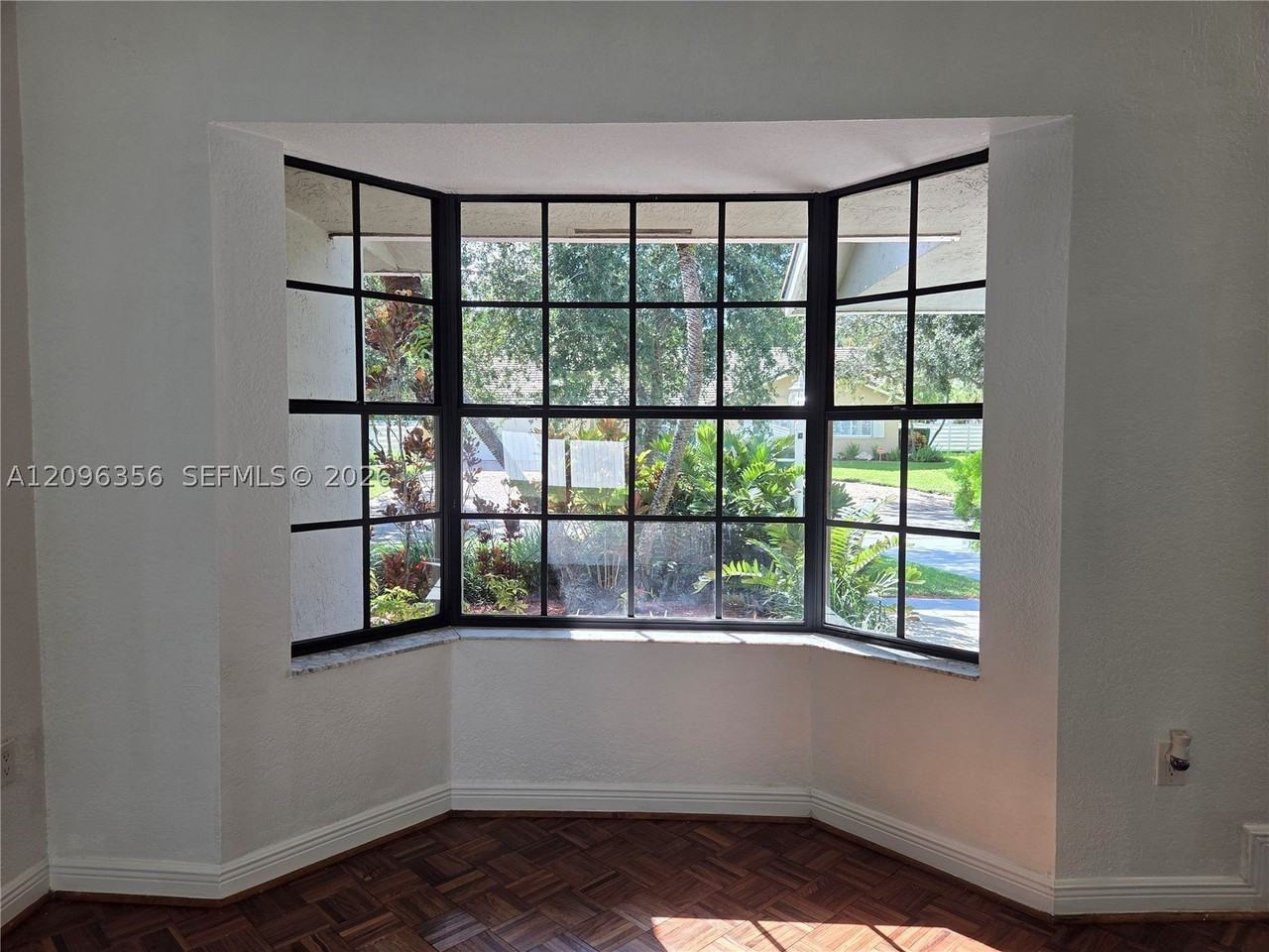 14863 Sw 152nd Pl - Photo 7 of 36