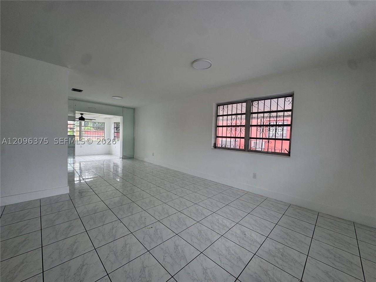1320 W 37th St - Photo 3 of 9
