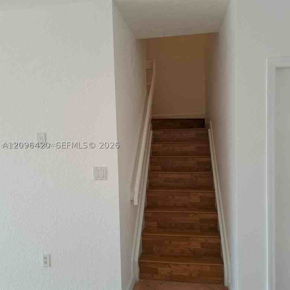 953 Sw 147th Ct #953 - Photo 4 of 15