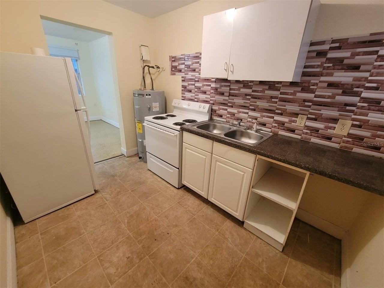 455 Pursley St #A7 - Photo 5 of 12
