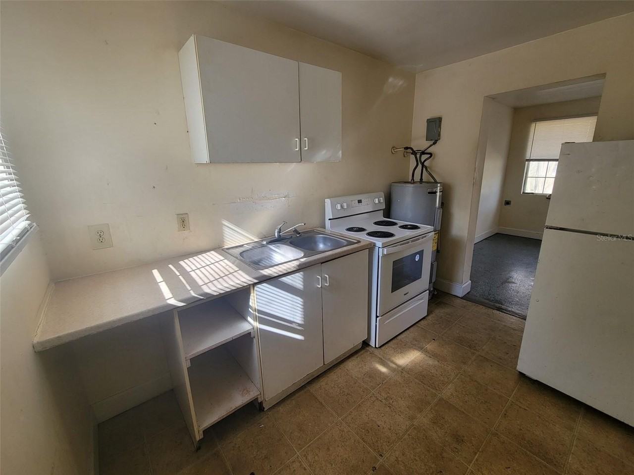 455 Pursley St #A10 - Photo 2 of 9