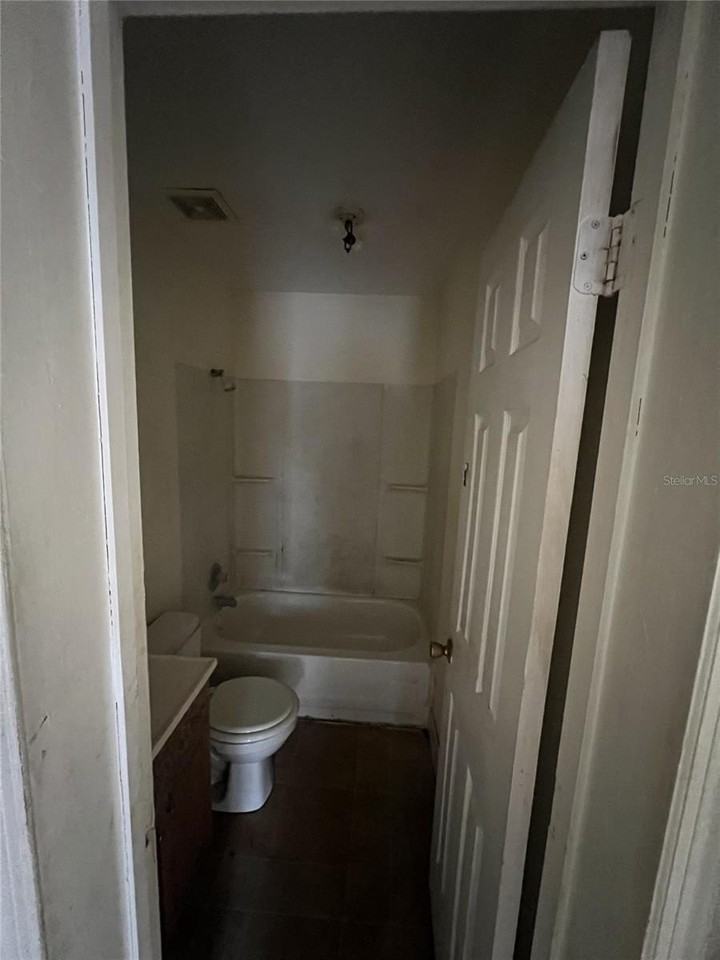 455 Pursley St #A11 - Photo 4 of 5