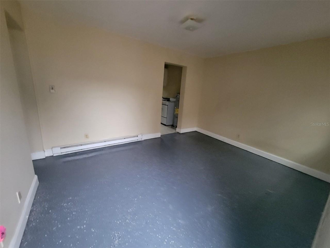 455 Pursley St #B18 - Photo 2 of 8