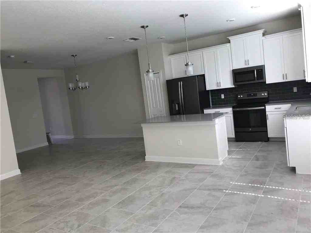 11403 Whistling Pine Way - Photo 6 of 25