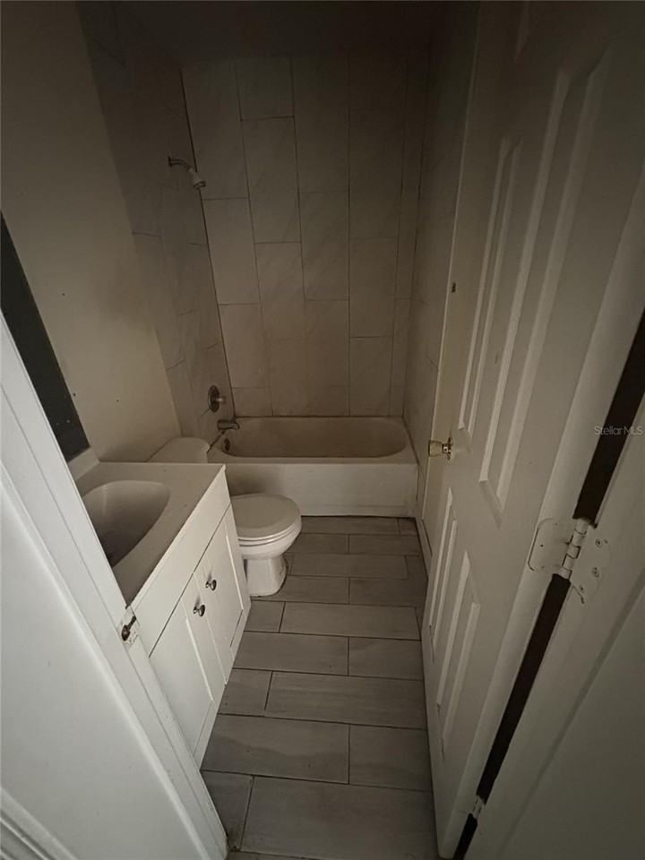455 Pursley St #B21 - Photo 4 of 8