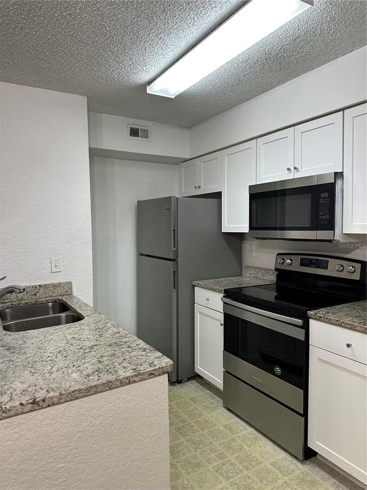 2214 Metropolitan Way #1022 - Photo 3 of 14