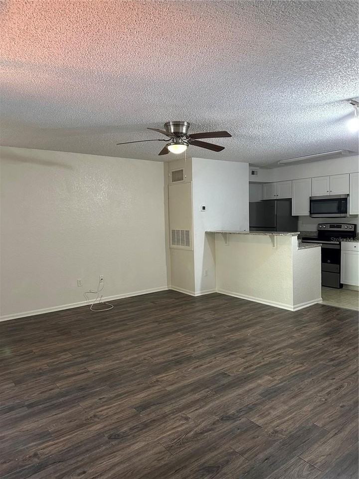 2214 Metropolitan Way #1022 - Photo 5 of 14