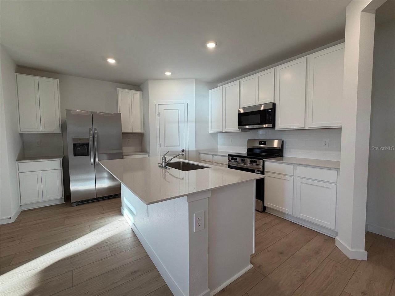 4459 Elliotts Astor Blvd - Photo 4 of 26